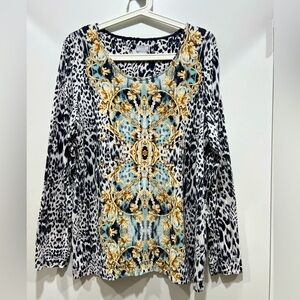 Chico's Black and Gold Baroque Print Tee. Soft.